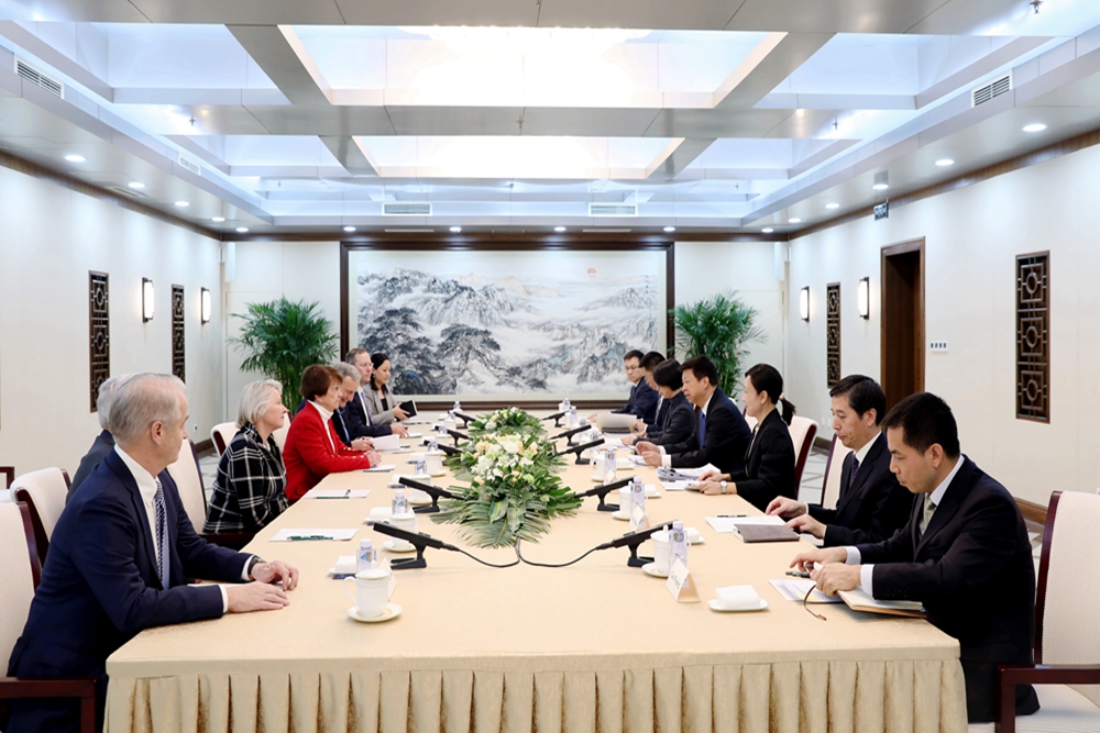 微信图片_20241203231101_副本.jpg